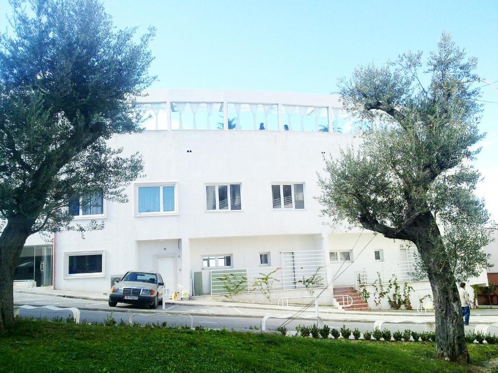 Kodra E Diellit Casa de hóspedes 4*