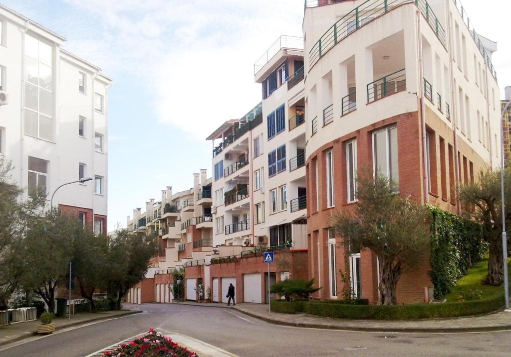Kodra E Diellit 4* Tirana